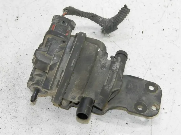 Jeep Cherokee KJ toissijainen ilmapumppu OEM 04891416AB image 2