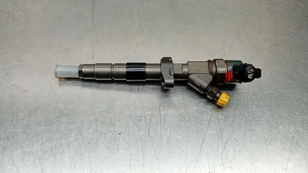 Injector OEM 8200084534 voor Renault 2.2 DCI image 2