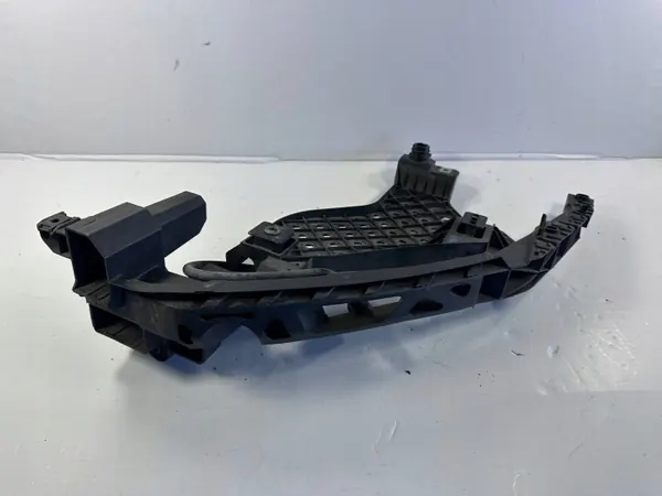 Schieber für rechte Frontleuchte Audi Q3 8U OEM 8U0805607A image 2
