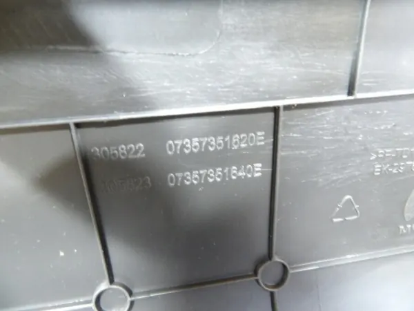 Fiat Tipo Sedan kofferbakplank OEM 07357351620E image 3