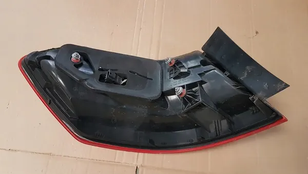 MERCEDES E-KLASSE W212 Rechter Achterlicht image 2