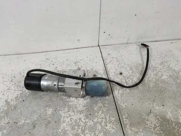 Katon pumppu OEM 8E0919051A Audi TT 8J Cabriolle image 2