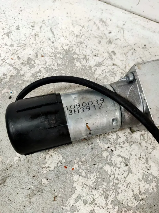 Katon pumppu OEM 8E0919051A Audi TT 8J Cabriolle image 3