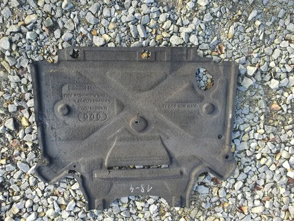 Audi A4 B8 A5 S5 växellådsskydd OEM 8K2863822M image 2