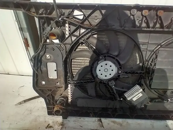 Conjunto de ventilador de radiador AUDI A4 B8 3.0 TDI 8K0807113D image 9