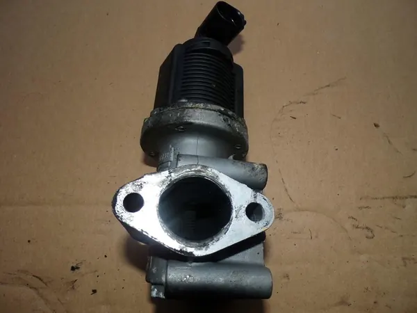 Válvula EGR Alfa Romeo GR 147 156 1.9 JTDM 55194735 image 3