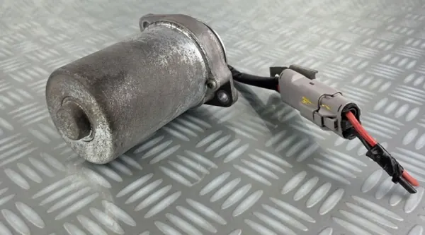 Motor de bomba de dirección OEM 48580-79J50 usado image 6