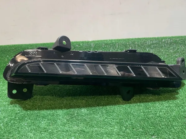 OEM 266007879R Oikea etu-LED Renault Megane V:lle image 4