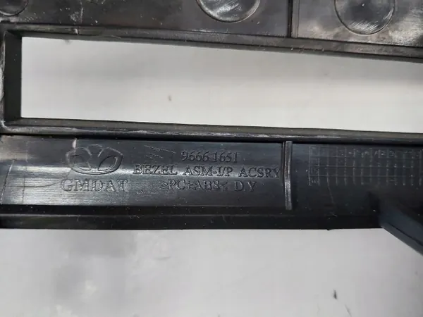 Mittlere Lüftungsgitter-Oberfläche OEM 20898130 96661651 image 9
