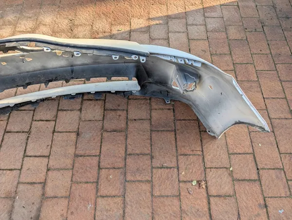 TOYOTA PRIUS Paraurti Anteriore 52119-47917 image 4