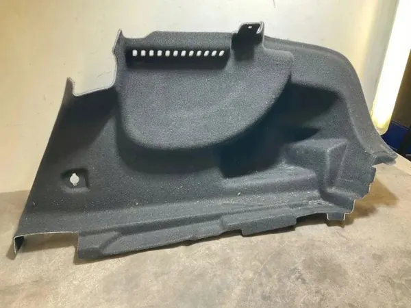 Garniture coffre droit OEM A1776904803 Mercedes-Benz image 5