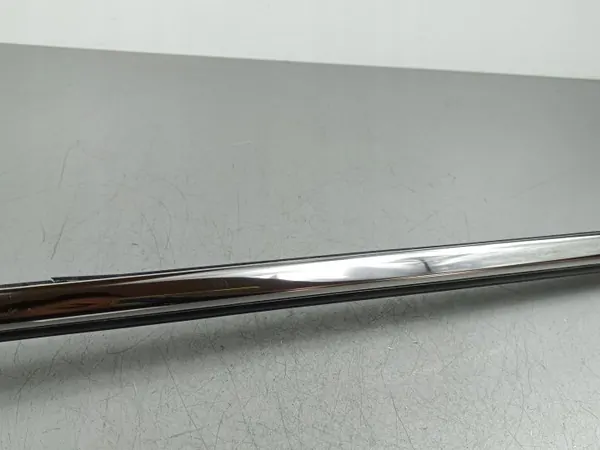 DS 7 Crossback Heckfensterleiste OEM 9815702880 image 3