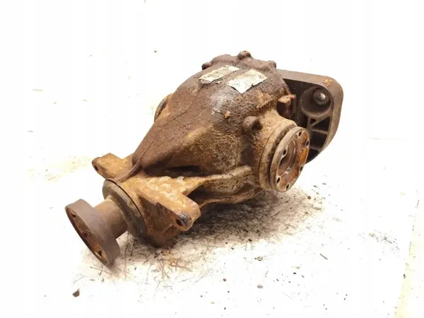 BMW 5 Series Rear Differential 530d 7542510 image 2
