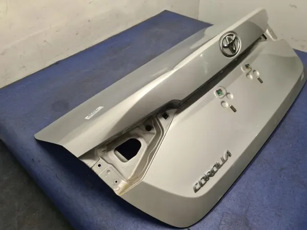 Coffre arrière Toyota SIMAR-58727-1F7 pour Corolla E21 image 4