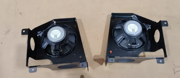 Altavoz Mercedes V-Class W447 OEM A4478271360 image 4