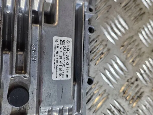 Mercedes-Benz AdBlue-besturingseenheid OEM A6429007201 image 5