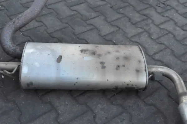 Volvo XC60 I Uitlaat Demper OEM 31290391 image 3