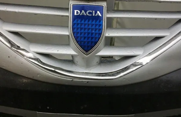 Paraurti anteriore Dacia Logan MCV 2005-> image 3