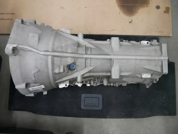 Caixa automática BMW N47N X1 E84 GA8HP45Z 8609951 image 2