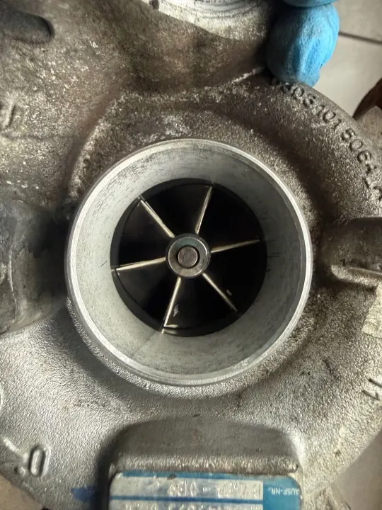 Turbocompressor OEM 03L253016F para VW 2.0 TDI image 4