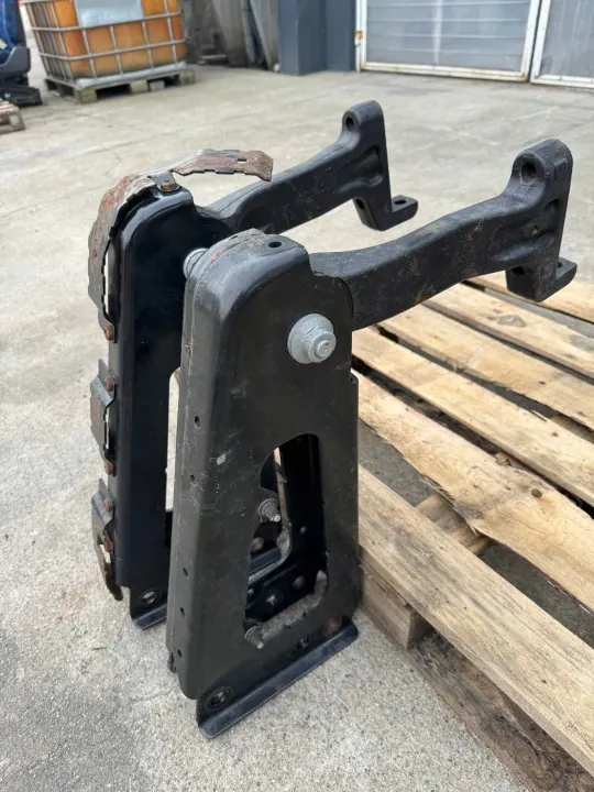 Support de Cabine Mercedes OEM A9603101260 A9603101460 image 2