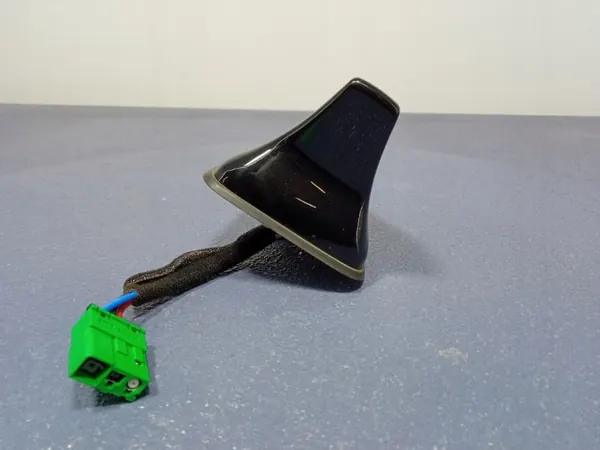 Kia Ceed III Shark Fin Antenni OEM 96210-J7700 image 3