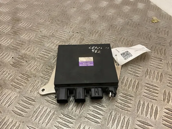 Lexus IS III XE30 2015 ruiskutusmoduuli OEM 8987153010 image 2