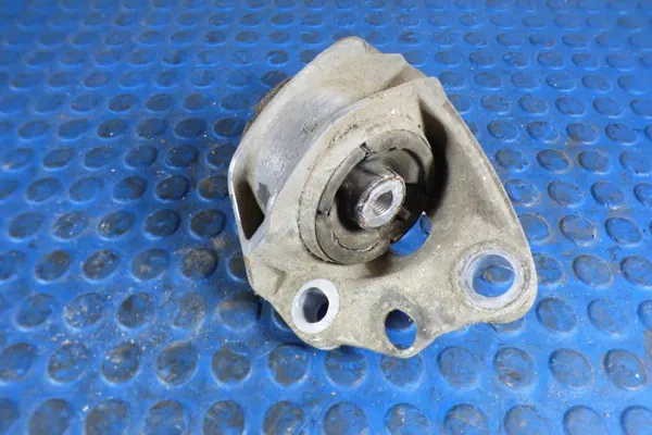 Brazo de suspensión trasera OEM 13470650 derecho image 2