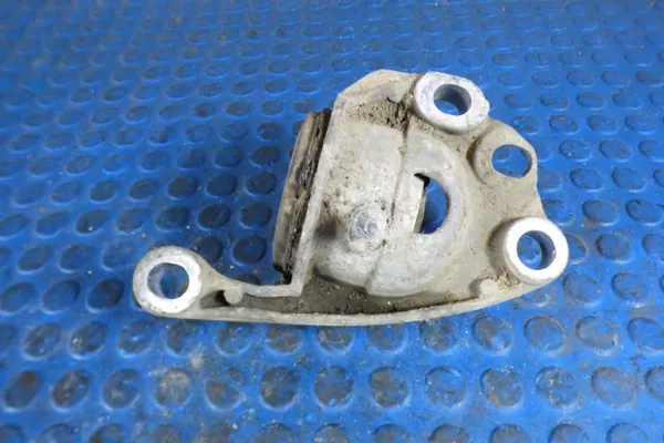 Brazo de suspensión trasera OEM 13470650 derecho image 3
