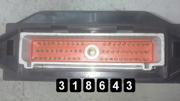 ECU Ford Mondeo OEM AM-318643 - Pieza usada image 3