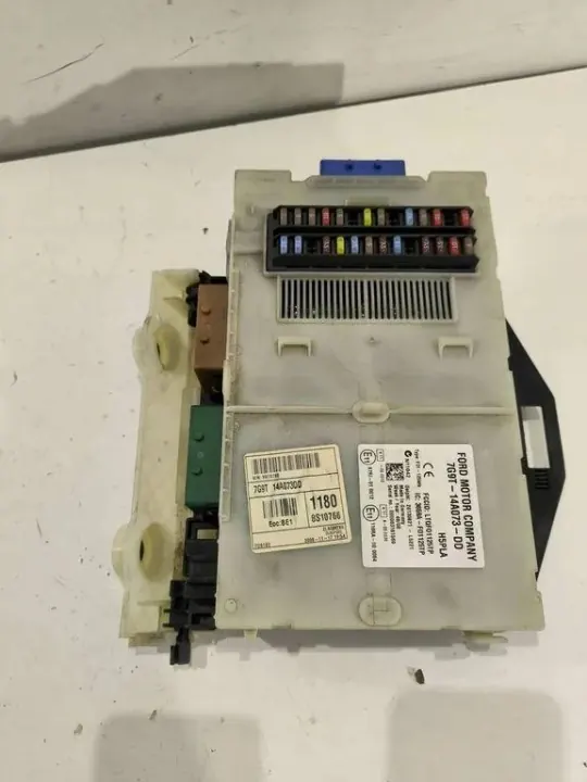 Module Ford OEM 7G9T-14A073DD - État Utilisé image 2