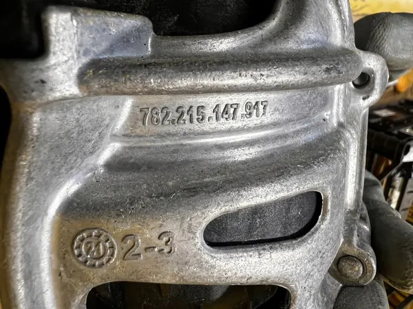 Moottorin kiinnitystuki oikea Audi A8 D5 3.0 TFSI image 5