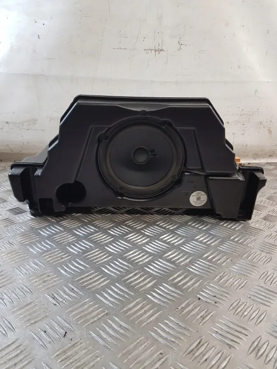 OEM 8W9035382D Subwoofer Audi A4 B9 Avantille image 2
