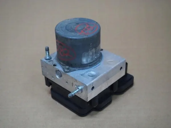 Pompe ABS OEM 0265956240 pour Citroen C3 III 1.6 BlueHDI image 3