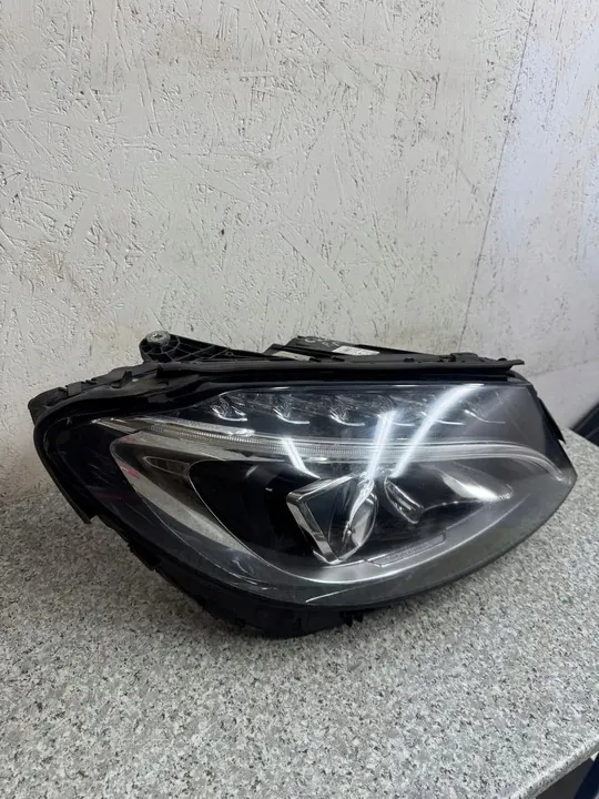 Rechter Voorlamp Mercedes C-Klasse W205 2014-2021 A 205 906 40 03 image 4