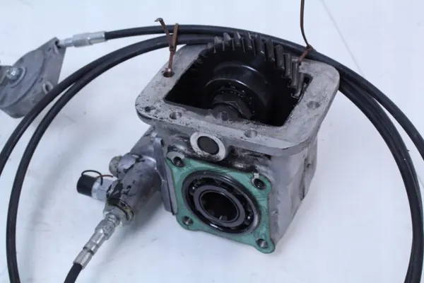 Caixa de transferência Nissan Cabstar 5B OEM 036945 image 3