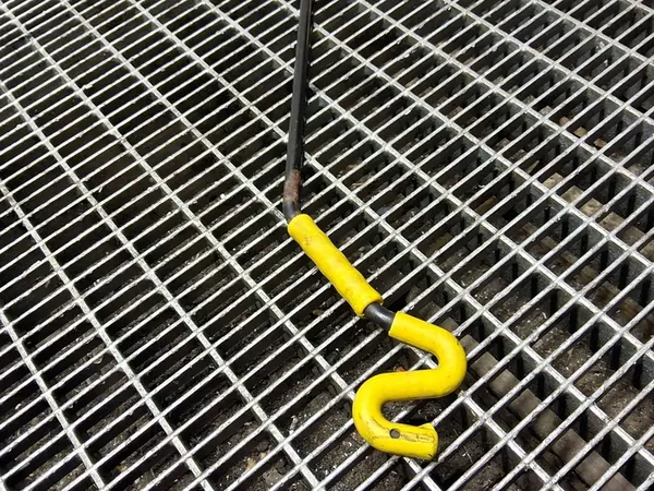 Suporte do capô Seat Leon (5F) OEM SKE52791 image 3