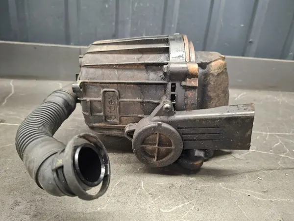 Séparateur d'huile Mercedes-Benz OEM A4720107962 Occasion image 3