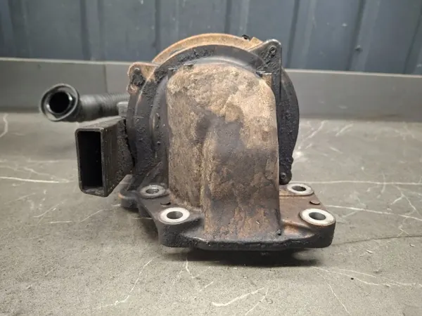 Séparateur d'huile Mercedes-Benz OEM A4720107962 Occasion image 4
