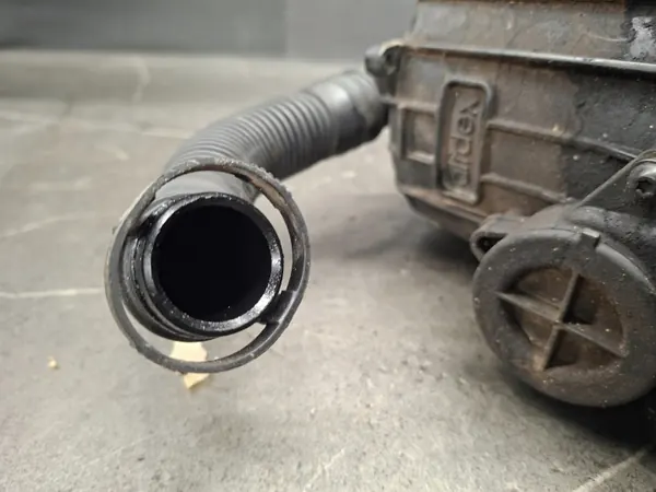 Séparateur d'huile Mercedes-Benz OEM A4720107962 Occasion image 6