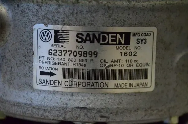 Volkswagen OE Ilmastointikompressori image 2