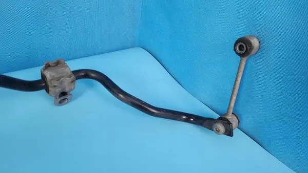 Mercedes W206 Taka Stabilointitanko OEM A2063205703 image 10