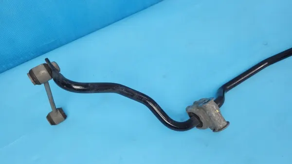 Mercedes W206 Taka Stabilointitanko OEM A2063205703 image 4