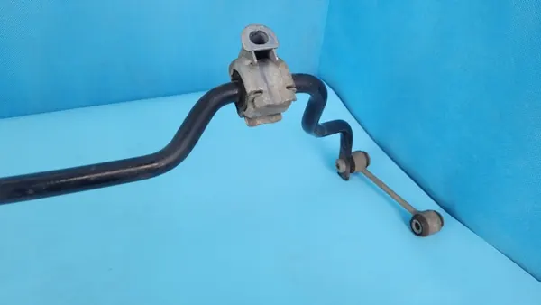 Mercedes W206 Taka Stabilointitanko OEM A2063205703 image 7