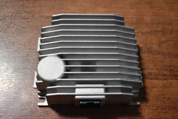 Porsche Taycan Motor Geluidsmodule OEM 9J1035335F image 2
