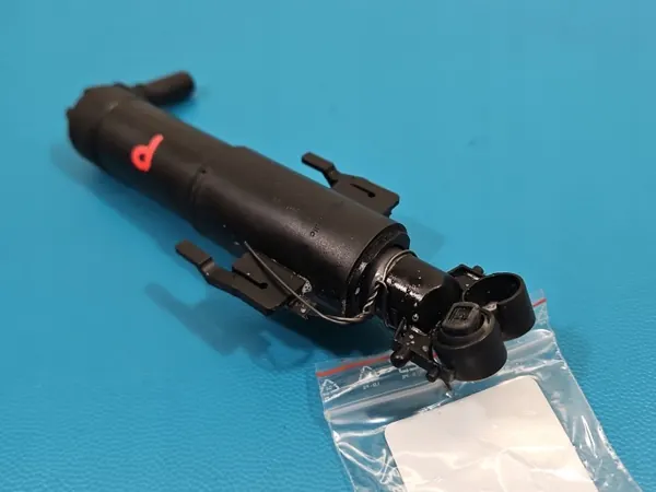 Oikea ajovalopesin OEM 7393510 BMW G30:lle image 2