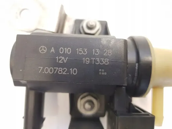 Électrovanne de vide Mercedes 4.0 V8 C63 CLS C218 image 4