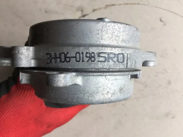 HONDA HR-V II 1.5B accessoire riemspanner OEM image 3