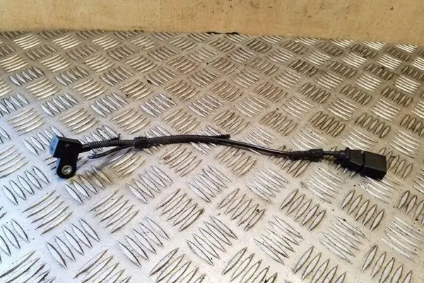 Sensor de posição do eixo de comando SKODA SUPERB II 1.6L image 2