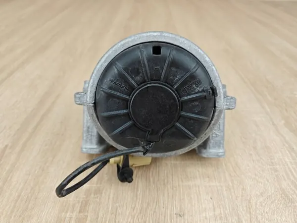 Moottorin tuki OEM 8R0199381B Audi A6 C7 2.0 TDI image 3